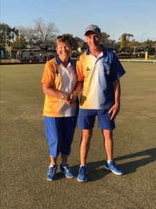 Manning Bowling Club 2020/21 2 Bowl Single Champions Mark Ellis and Anne Crabb